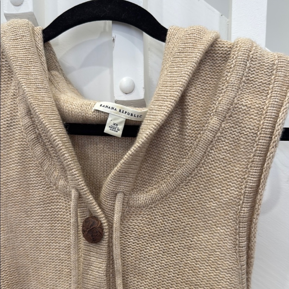 Banana Republic Tan Hooded Knit Lambs Wool Vest with Pockets - Picture 3 of 7
